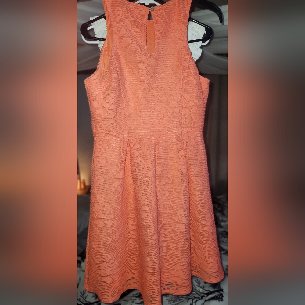 3 Dress Bundle - Picture 9 of 10